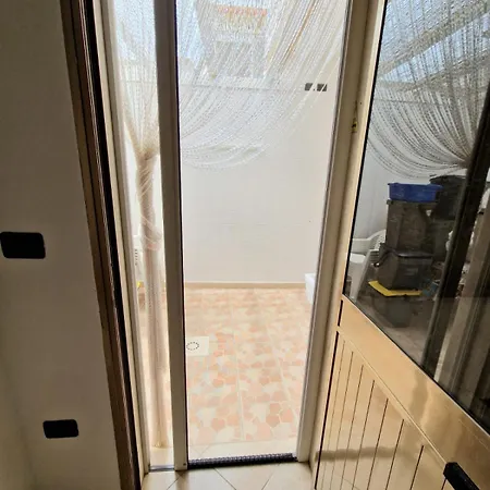 Casa Francesco 80m Dal Mare Cristallino アパート