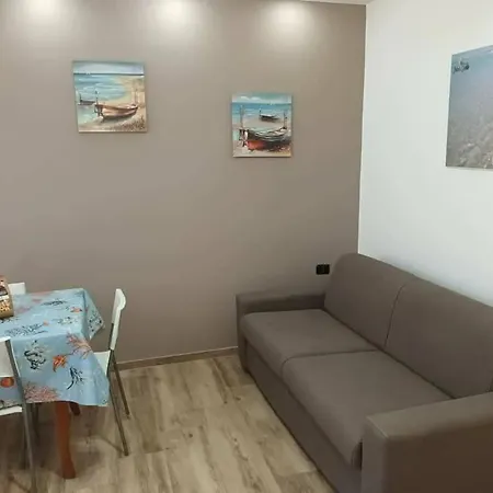 公寓 Casa Francesco 80m Dal Mare Cristallino 丽都玛里尼
